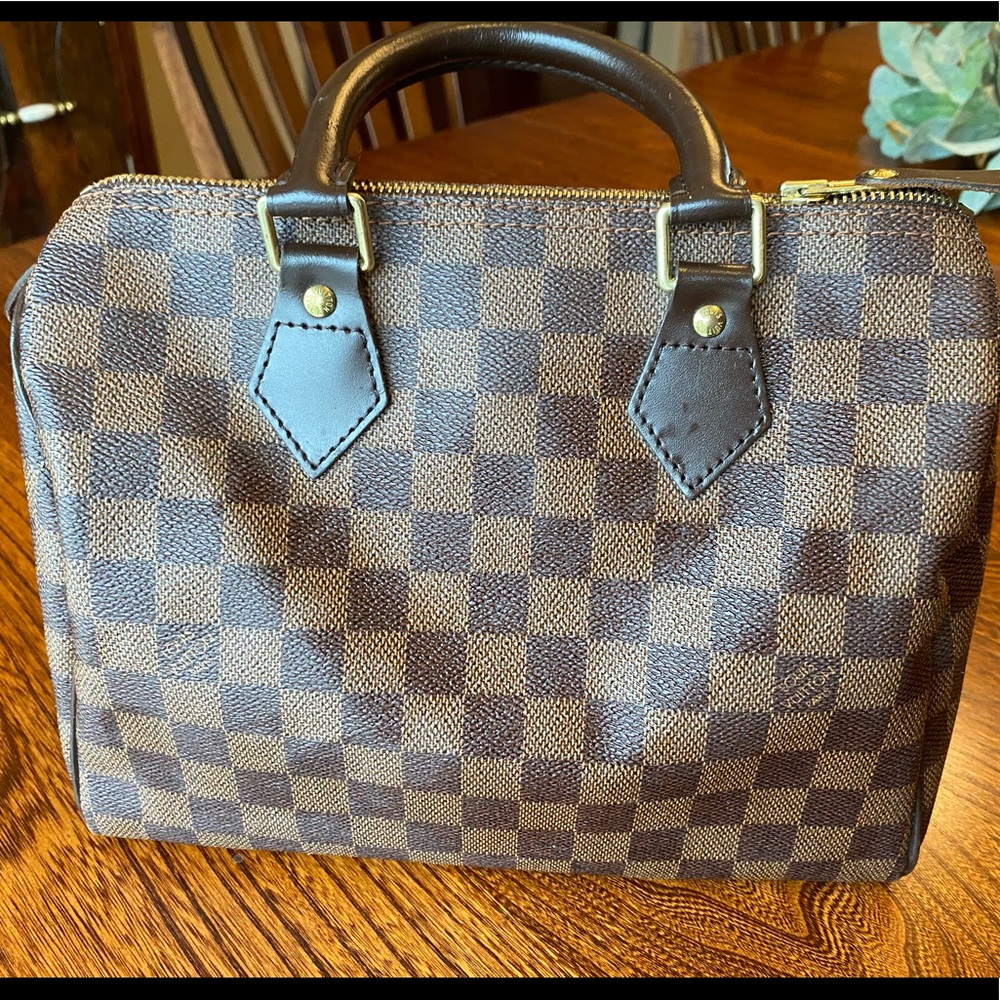 Louis Vuitton Speedy 25